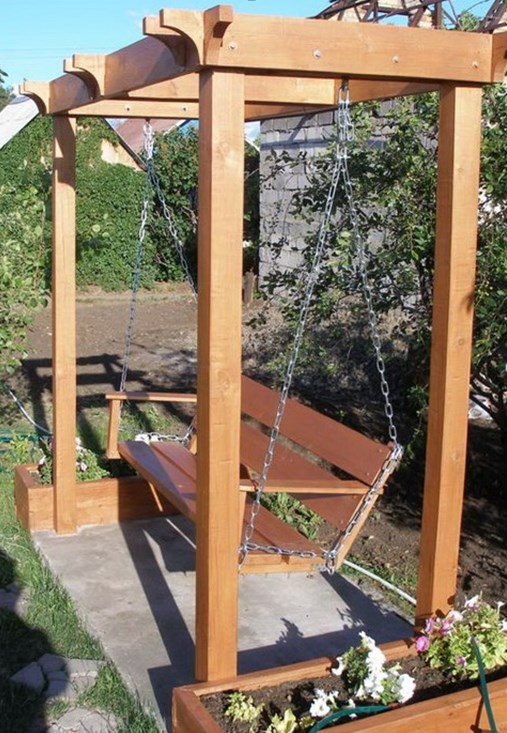 В несколько раз дешевле, ничуть не хуже: делаем самодельные садовые качели